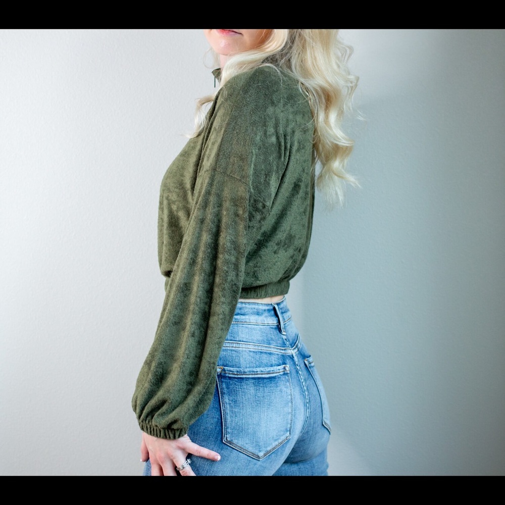 Hunter Cropped Zip - Picture 6 of 6